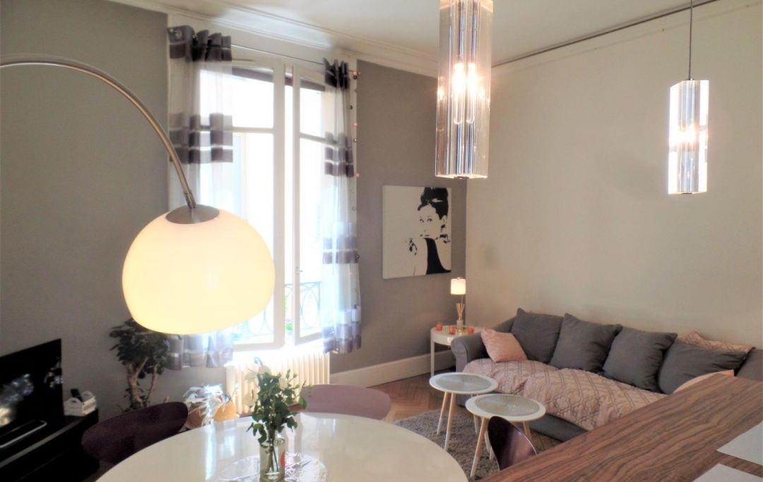 Annonces VENISSIEUX : Appartement | LYON (69002) | 45 m2 | 1 300 € 